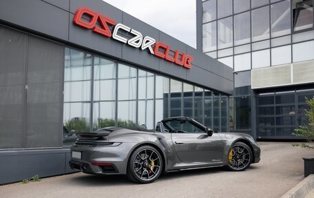 Porsche 911, 2022 год, 33 000 000 рублей, 10 фотография