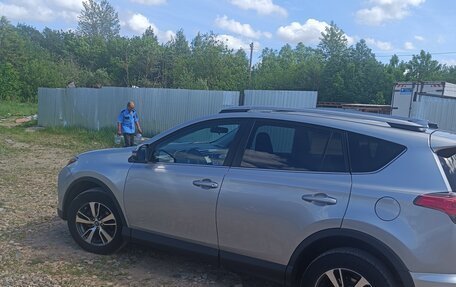 Toyota RAV4, 2018 год, 2 200 000 рублей, 1 фотография