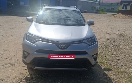 Toyota RAV4, 2018 год, 2 200 000 рублей, 8 фотография
