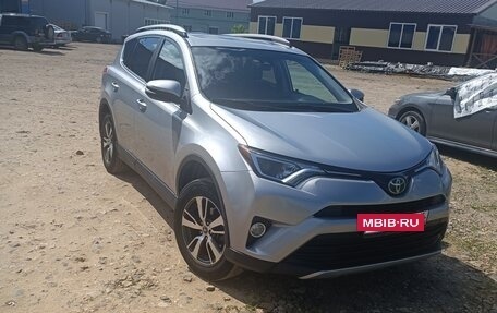 Toyota RAV4, 2018 год, 2 200 000 рублей, 9 фотография