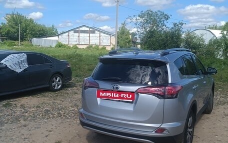 Toyota RAV4, 2018 год, 2 200 000 рублей, 5 фотография