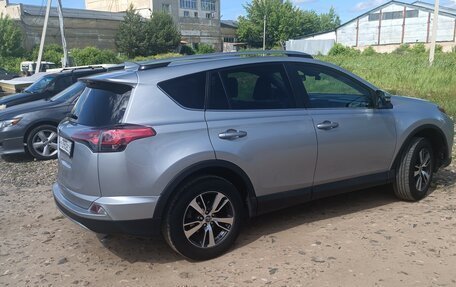 Toyota RAV4, 2018 год, 2 200 000 рублей, 11 фотография