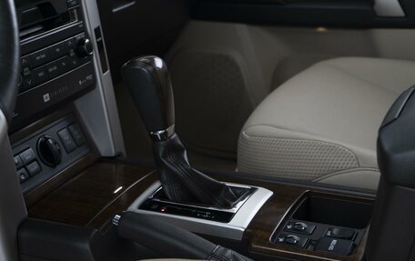 Toyota Land Cruiser Prado 150 рестайлинг 2, 2013 год, 3 172 300 рублей, 15 фотография