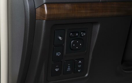 Toyota Land Cruiser Prado 150 рестайлинг 2, 2013 год, 3 172 300 рублей, 18 фотография