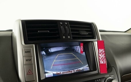 Toyota Land Cruiser Prado 150 рестайлинг 2, 2013 год, 3 172 300 рублей, 26 фотография