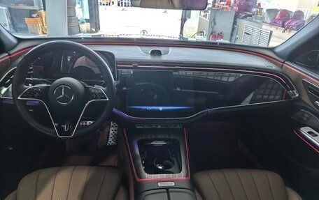 Mercedes-Benz E-Класс, 2024 год, 7 500 000 рублей, 9 фотография