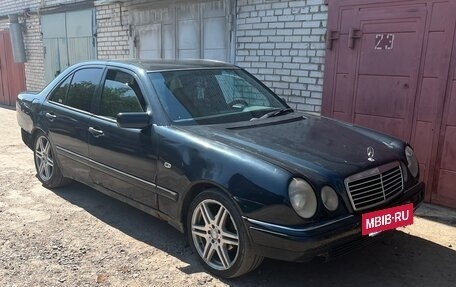 Mercedes-Benz E-Класс, 1996 год, 230 000 рублей, 9 фотография