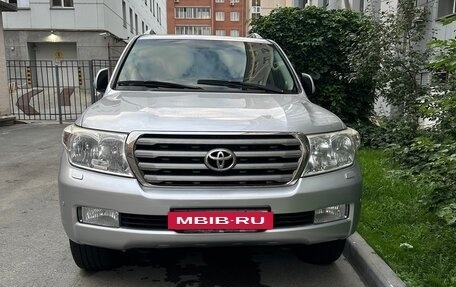 Toyota Land Cruiser 200, 2011 год, 3 490 000 рублей, 2 фотография