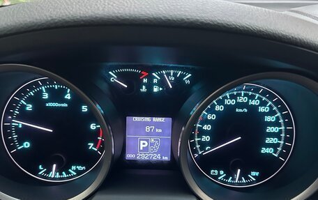 Toyota Land Cruiser 200, 2011 год, 3 490 000 рублей, 15 фотография