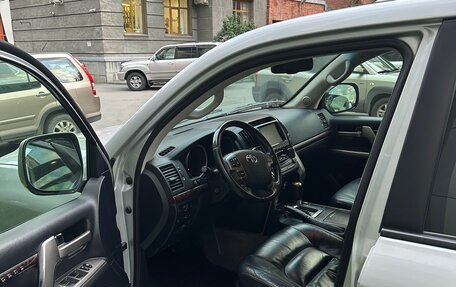 Toyota Land Cruiser 200, 2011 год, 3 490 000 рублей, 6 фотография