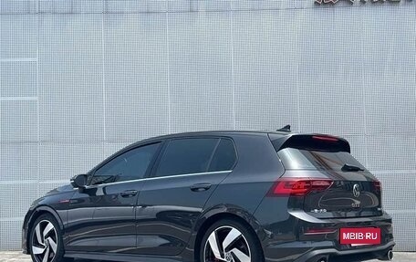 Volkswagen Golf GTI, 2021 год, 2 400 777 рублей, 4 фотография