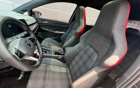 Volkswagen Golf GTI, 2021 год, 2 400 777 рублей, 9 фотография