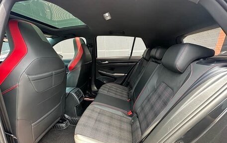 Volkswagen Golf GTI, 2021 год, 2 400 777 рублей, 24 фотография