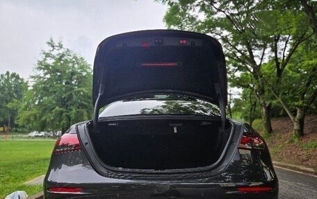 Mercedes-Benz E-Класс, 2021 год, 3 745 000 рублей, 10 фотография