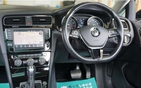 Volkswagen Golf VII, 2017 год, 1 250 000 рублей, 8 фотография