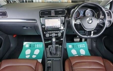 Volkswagen Golf VII, 2017 год, 1 250 000 рублей, 7 фотография