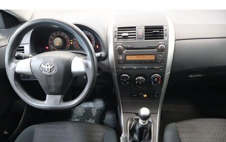 Toyota Corolla, 2010 год, 870 000 рублей, 9 фотография