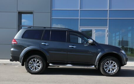 Mitsubishi Pajero Sport II рестайлинг, 2014 год, 1 950 000 рублей, 5 фотография