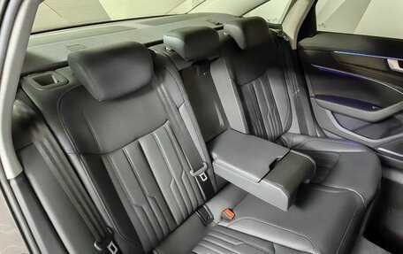 Audi A6, 2018 год, 3 505 000 рублей, 13 фотография