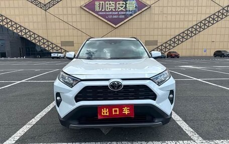 Toyota RAV4, 2021 год, 2 200 777 рублей, 2 фотография