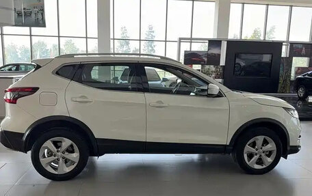 Nissan Qashqai, 2022 год, 1 610 000 рублей, 5 фотография