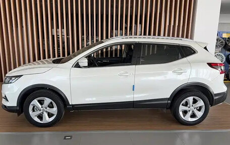 Nissan Qashqai, 2022 год, 1 610 000 рублей, 6 фотография