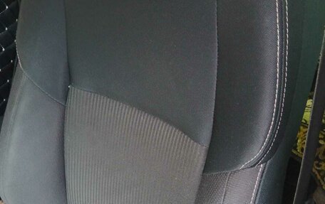 Toyota RAV4, 2013 год, 1 990 000 рублей, 16 фотография