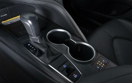 Toyota Camry, 2021 год, 3 254 000 рублей, 12 фотография