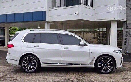 BMW X7, 2022 год, 9 339 888 рублей, 3 фотография