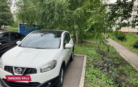 Nissan Qashqai, 2012 год, 1 370 000 рублей, 2 фотография