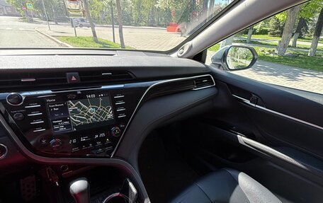 Toyota Camry, 2019 год, 2 850 000 рублей, 7 фотография