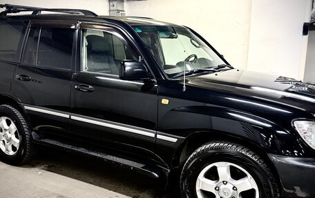 Toyota Land Cruiser 100 рестайлинг 2, 2007 год, 3 600 000 рублей, 12 фотография