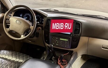 Toyota Land Cruiser 100 рестайлинг 2, 2007 год, 3 600 000 рублей, 31 фотография