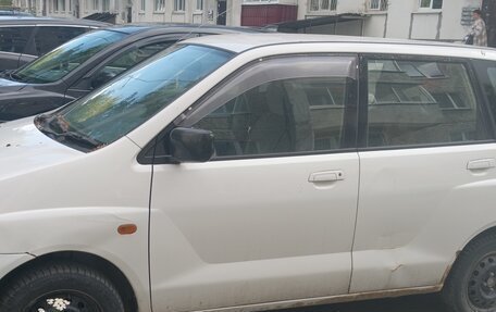 Mitsubishi Mirage VI рестайлинг, 2002 год, 170 000 рублей, 1 фотография