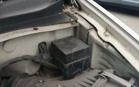 Mitsubishi Mirage VI рестайлинг, 2002 год, 170 000 рублей, 9 фотография