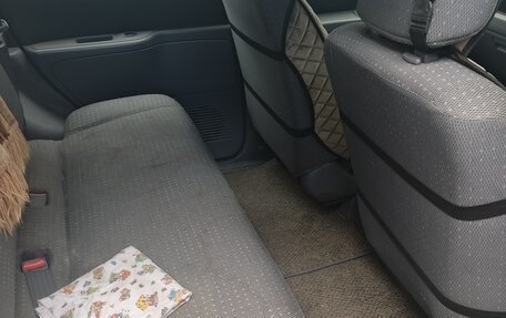 Mitsubishi Mirage VI рестайлинг, 2002 год, 170 000 рублей, 6 фотография