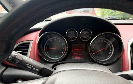 Opel Astra J, 2010 год, 700 000 рублей, 2 фотография