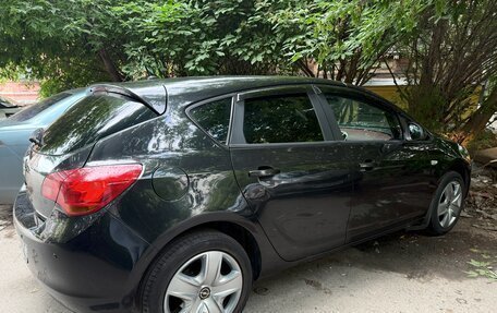 Opel Astra J, 2010 год, 700 000 рублей, 6 фотография