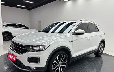 Volkswagen T-Roc I, 2022 год, 1 870 000 рублей, 1 фотография