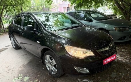 Opel Astra J, 2010 год, 700 000 рублей, 4 фотография