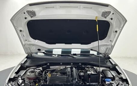 Volkswagen T-Roc I, 2022 год, 1 870 000 рублей, 12 фотография