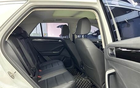 Volkswagen T-Roc I, 2022 год, 1 870 000 рублей, 11 фотография
