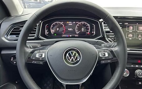 Volkswagen T-Roc I, 2022 год, 1 870 000 рублей, 20 фотография