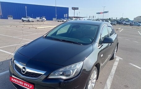 Opel Astra J, 2011 год, 840 000 рублей, 2 фотография