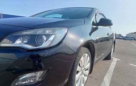 Opel Astra J, 2011 год, 840 000 рублей, 8 фотография