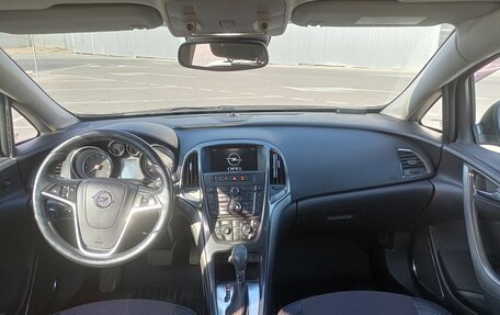 Opel Astra J, 2011 год, 840 000 рублей, 14 фотография