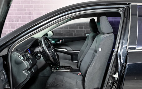 Toyota Camry, 2015 год, 1 950 000 рублей, 10 фотография