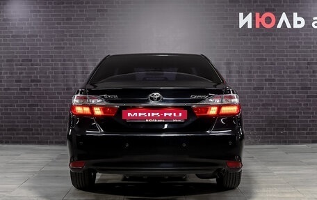 Toyota Camry, 2015 год, 1 950 000 рублей, 5 фотография
