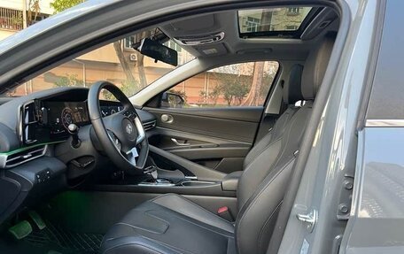 Hyundai Elantra, 2022 год, 1 316 000 рублей, 9 фотография