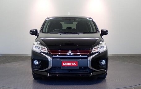 Mitsubishi Mirage VI рестайлинг, 2022 год, 830 000 рублей, 3 фотография
